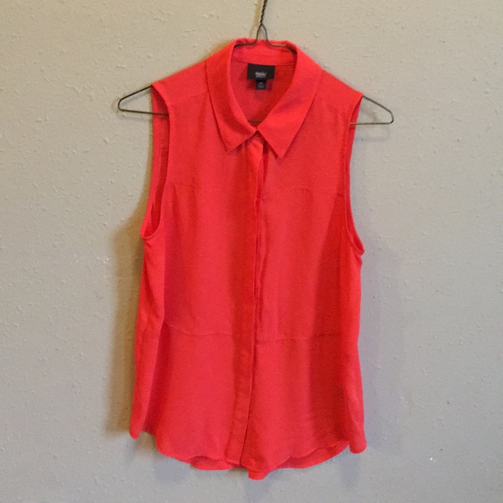 Mossimo sleeveless button down shirt